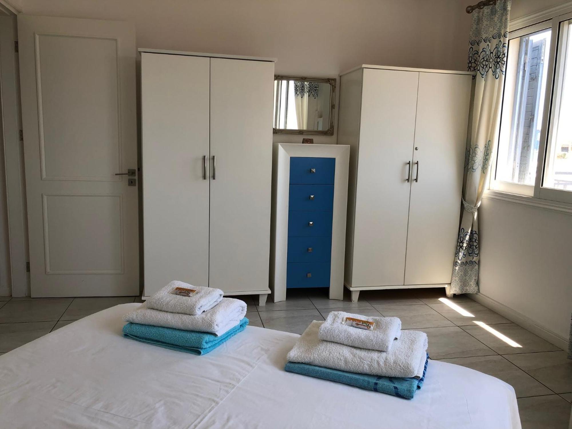 Kings Palace - Modern Penthouse With Incredible Sea Views パ フォス エクステリア 写真